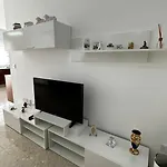 Seaview 2 Bedroom In Qui-si-sana, Apartamento *