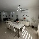 Seaview 2 Bedroom In Qui-si-sana, Apartamento Sliema