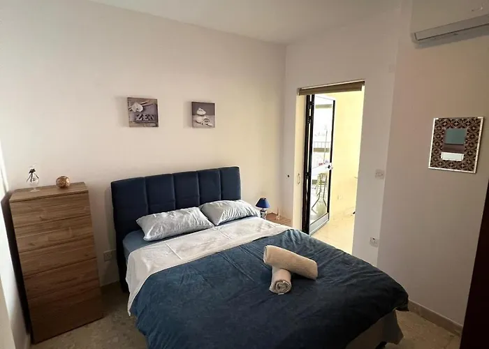 Seaview 2 Bedroom In Qui-si-sana, Appartamento Sliema